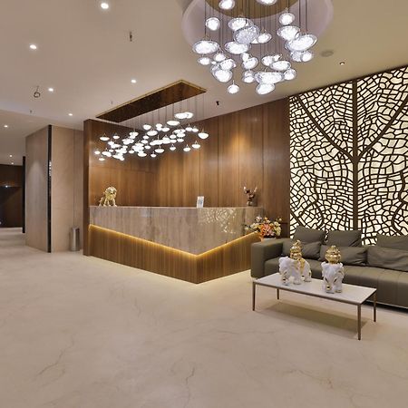Hotel Elements Surat Luaran gambar
